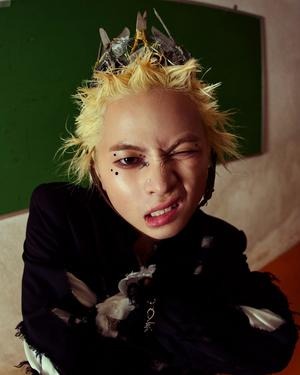 One or Eight (MV & Shoot) 5