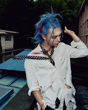 One or Eight (MV & Shoot) 8